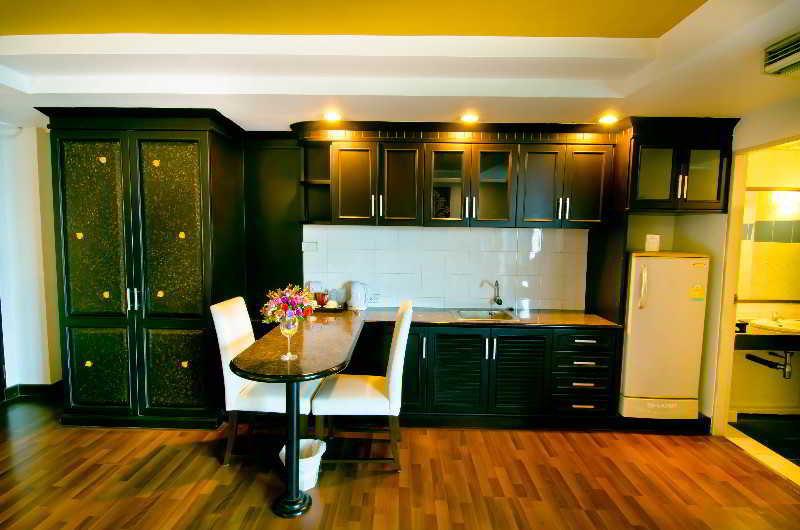 The Heritage Sathorn Suite Hotel Banguecoque Exterior foto